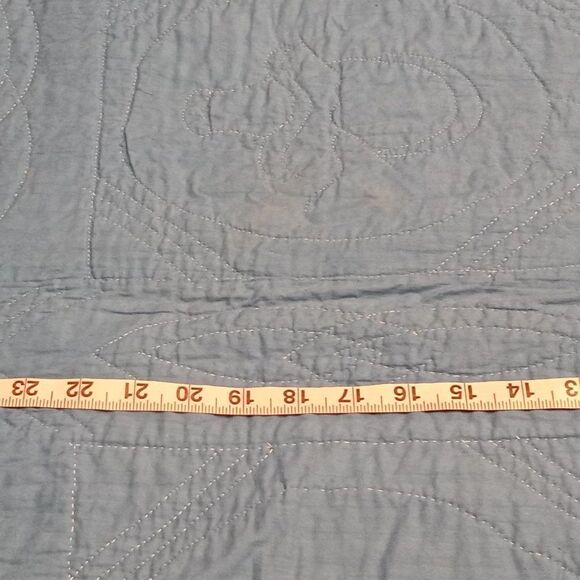 Vintage Embroidered Hand Quilted Flower Basket Quilt Cottagecore Handmade - Picture 8 of 9